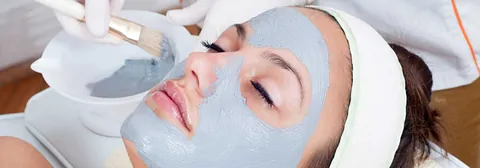 Gesichtsbehandlung